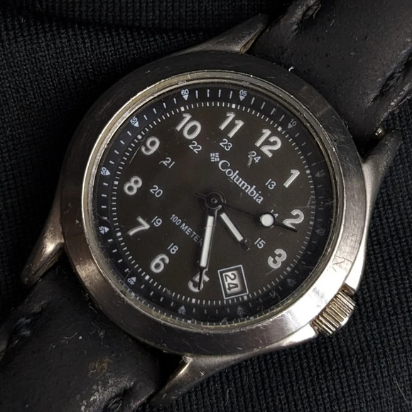 Vintage Columbia stainless steel 100m quartz watch, analog, 24hr, date, black - Picture 2 of 10